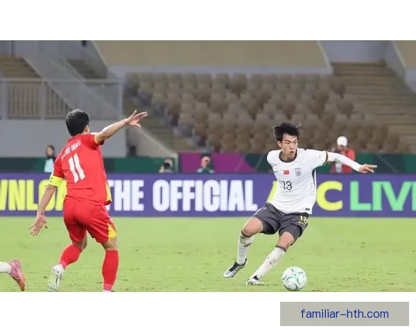 中国男篮力克强敌晋级亚洲杯四强展现团队拼搏精神引发球迷热议