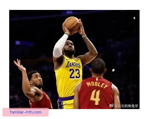 NBA季后赛最新动态：勇士战胜湖人迎来关键胜利，詹姆斯状态回升