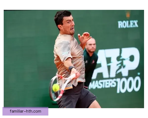 新一届网球大师赛激战正酣 多位顶级球员争夺年度荣耀 新一届网球大师赛激战正酣 多位顶级球员争夺年度荣耀