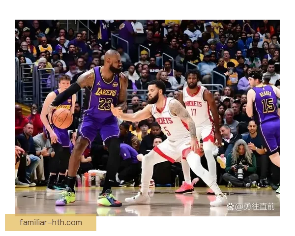 湖人詹姆斯领衔全明星阵容 火箭新秀惊艳赛场表现引关注 湖人詹姆斯领衔全明星阵容 火箭新秀惊艳赛场表现引关注