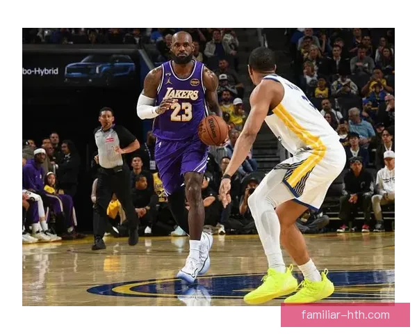 詹姆斯携手戴维斯联手打破NBA历史纪录 湖人逆转胜勇士晋级季后赛